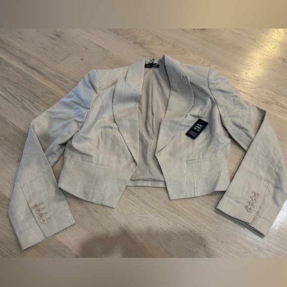 Express Jackets & Blazers - Express cropped metallic pinstripe blazer size medium NWT